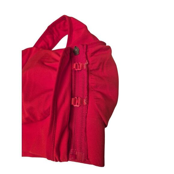 Red Danskin Sports Bra.Front Hook/Zip Removable pads - Picture 7 of 7